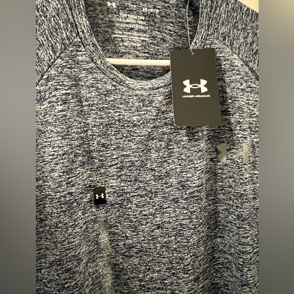 NWT Under Armour Moisture Wicking t-shirt Large - Picture 2 of 4
